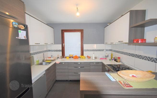 2-Bedroom Furnished House with Mountain View in Kotor, photo 5
