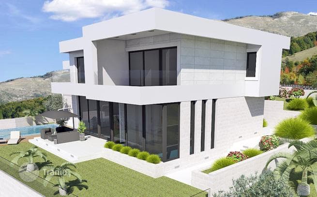 4-Bedroom Villa with Private Pool and Sea View in Blizikuce, Budva