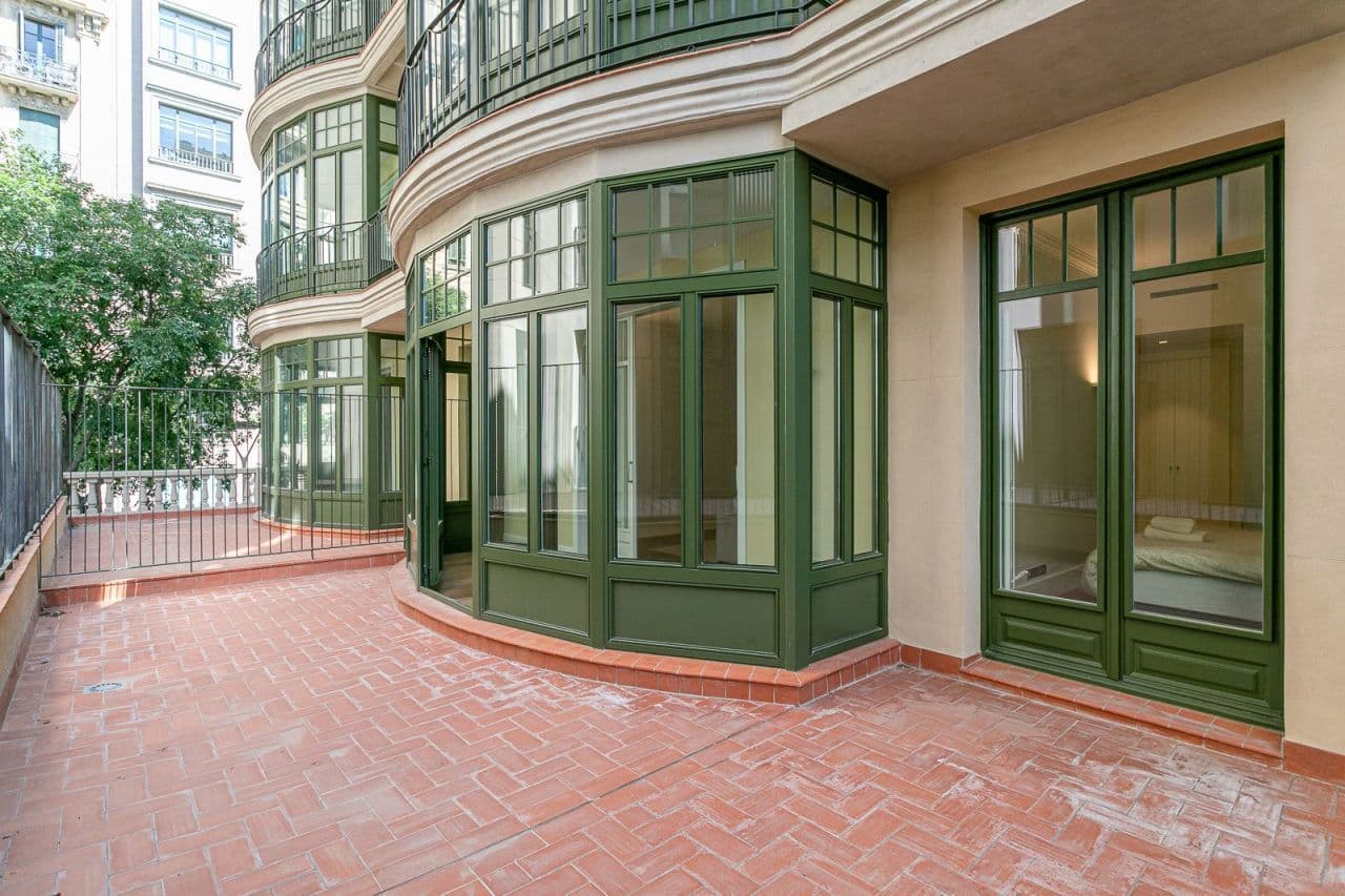 Квартира в Барселоне, Испания, 120 м²