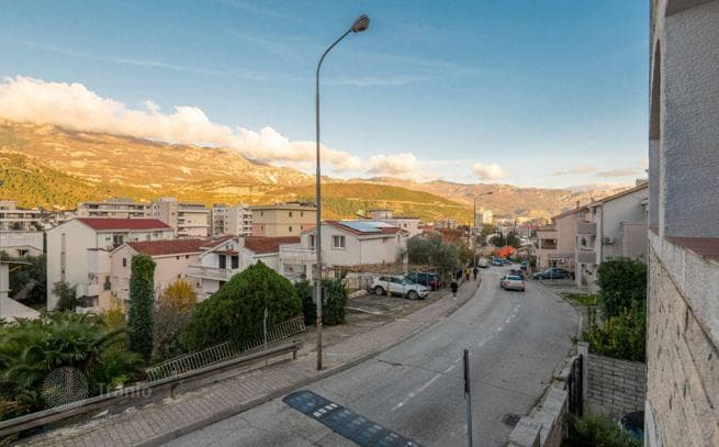 2-Bedroom Apartment with Terrace in Budva, photo 5