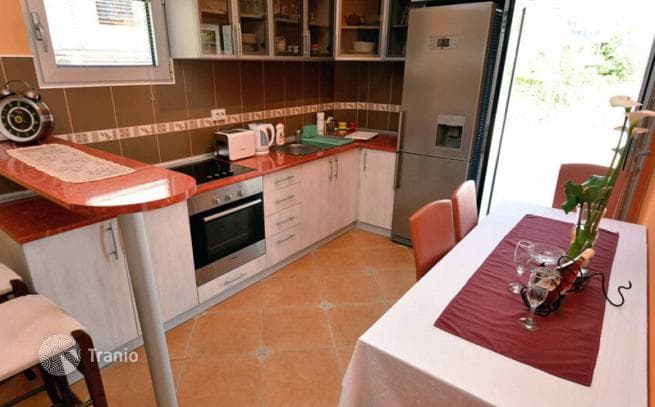 Furnished Villa with Roof Terrace and Garden 100 m from the Sea in Muo, Kotor, photo 3
