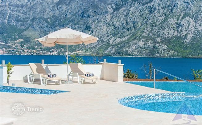 1-Bedroom Apartment with Pool and Spa in Morinj, Kotor Bay, photo 2