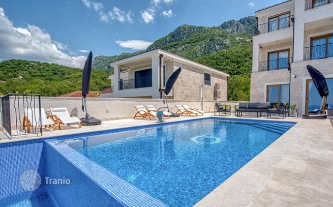 4-Bedroom Villa with Sea View in Bijela, Budva, photo 4