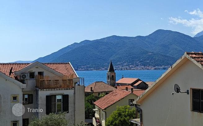 2-Bedroom Furnished Apartment with Sea View in Lastva, Tivat