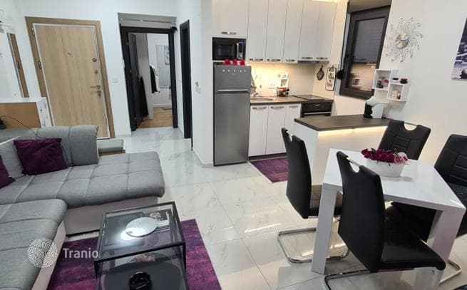 1-Bedroom Apartment with Parking 250 m from the Sea in Djenovici, Budva