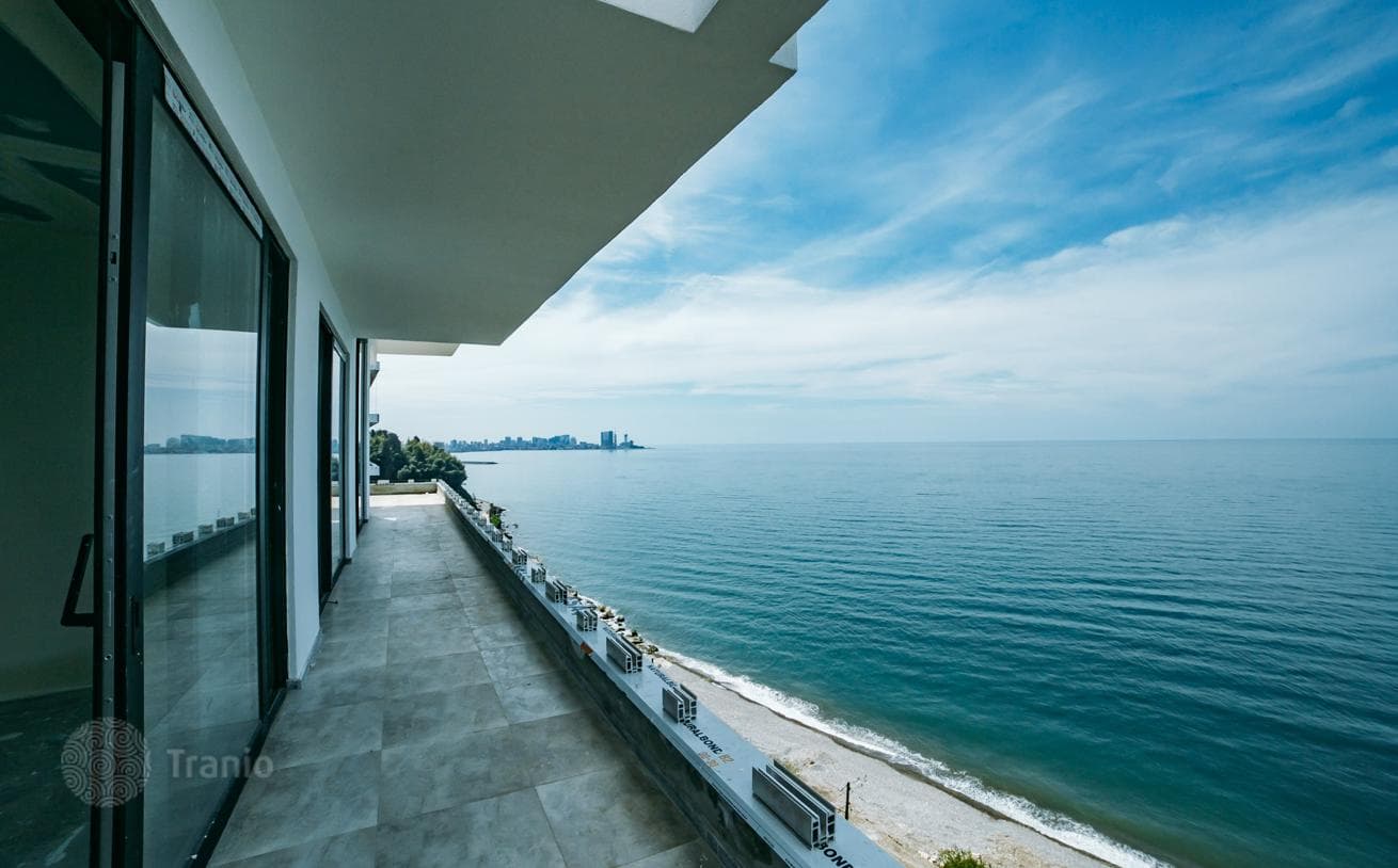 3-Bedroom Penthouse with Sea, Mountain and City Views in Batumi, photo 5