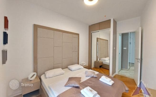 1-Bedroom Apartment with City View in Budva, photo 2