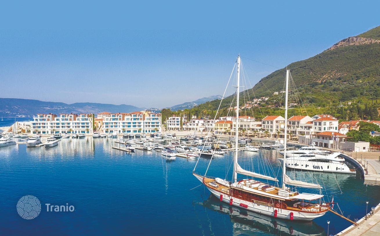1-Bedroom Apartment in Herceg Novi, photo 3