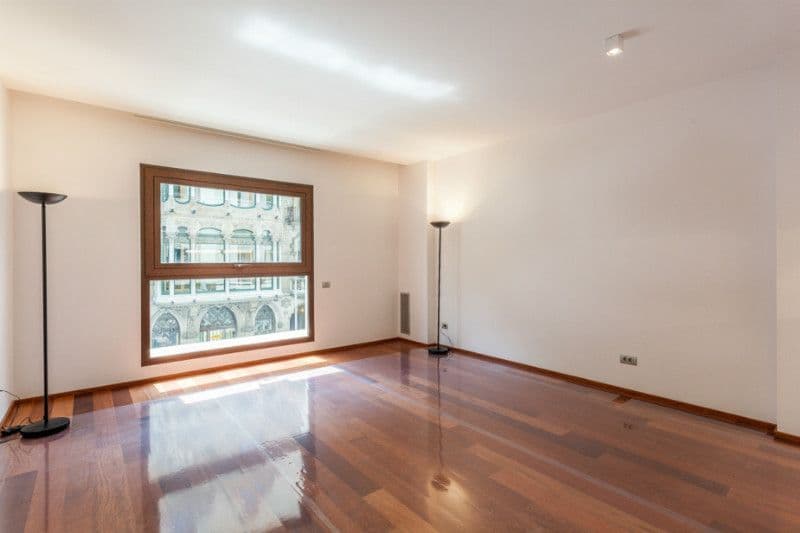 Квартира в Барселоне, Испания, 74 м²