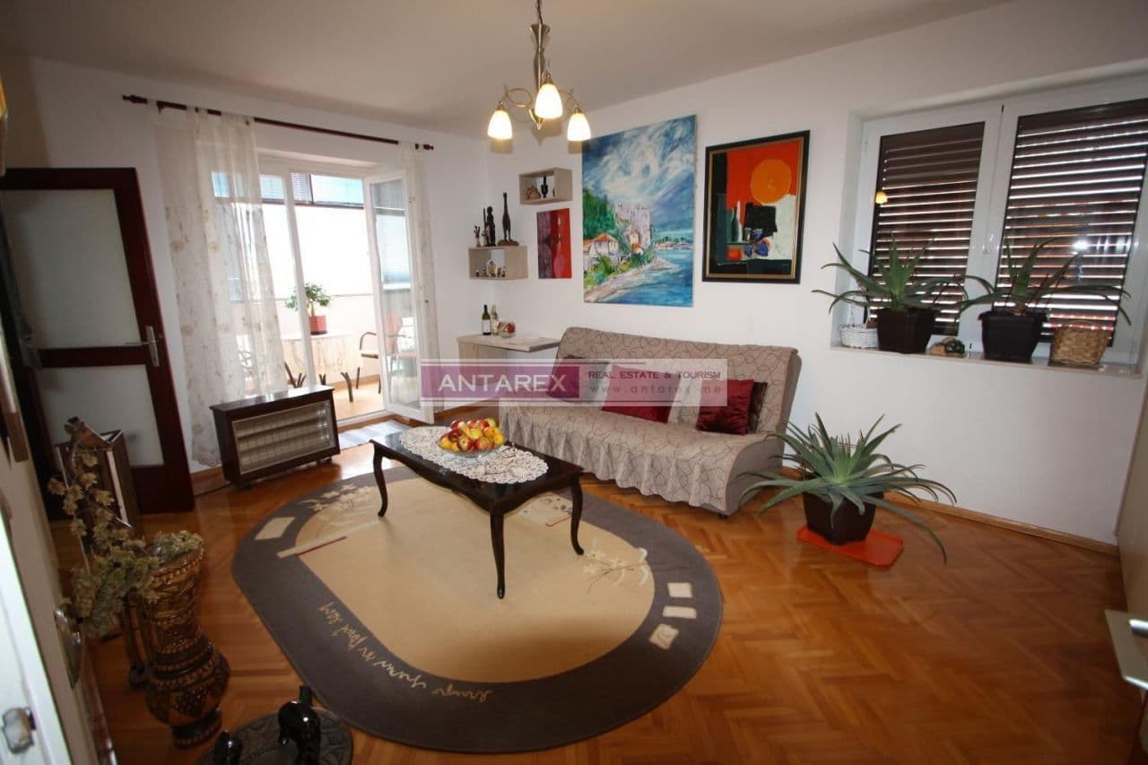 Апартаменты в Херцег-Нови, Черногория, 85 м², фото 3