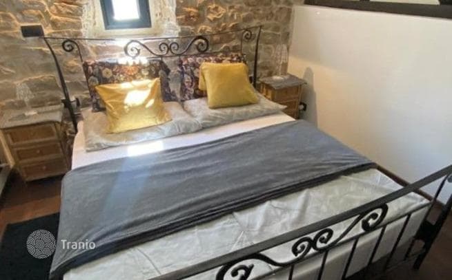 1-Bedroom House in Kastel Lukšic, Dalmatia, photo 3