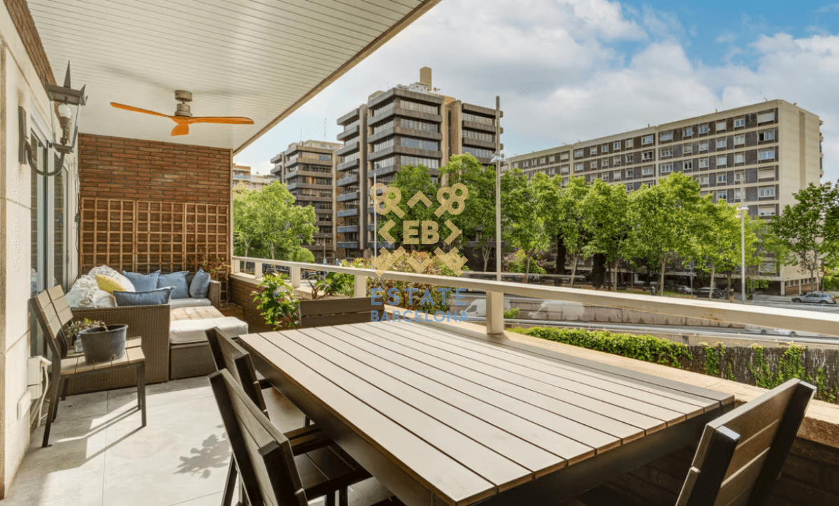 Квартира в Барселоне, Испания, 180 м², фото 2