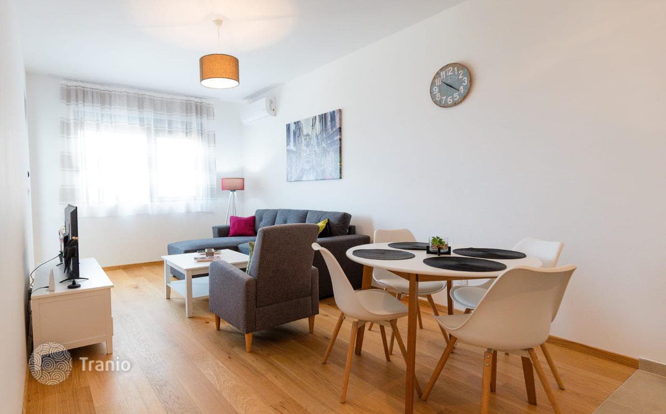 1-Bedroom Apartment in Budva, photo 3