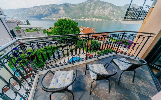 2-Bedroom Apartment with Sea and Mountain View in Dobrota, Kotor, photo 5