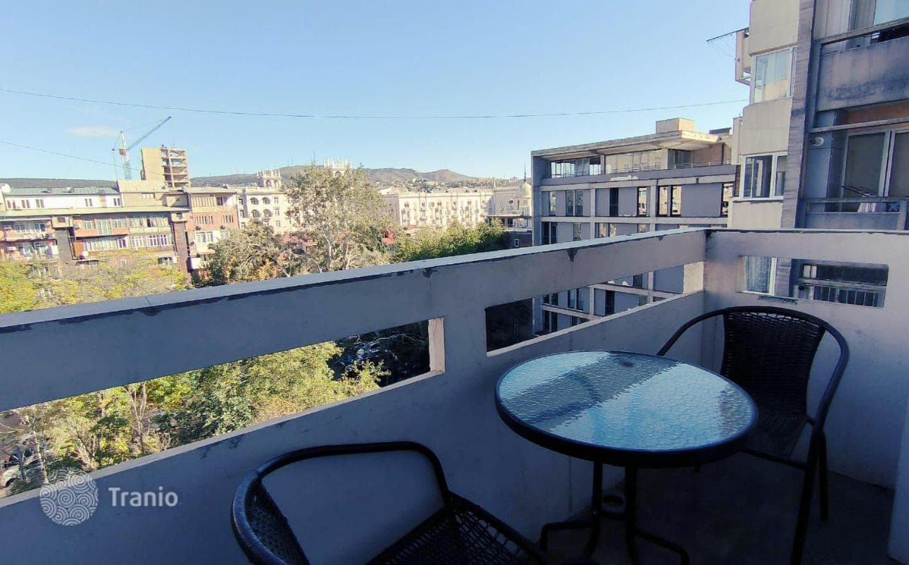 2-Bedroom Apartment in Old Tbilisi, Tbilisi, photo 2
