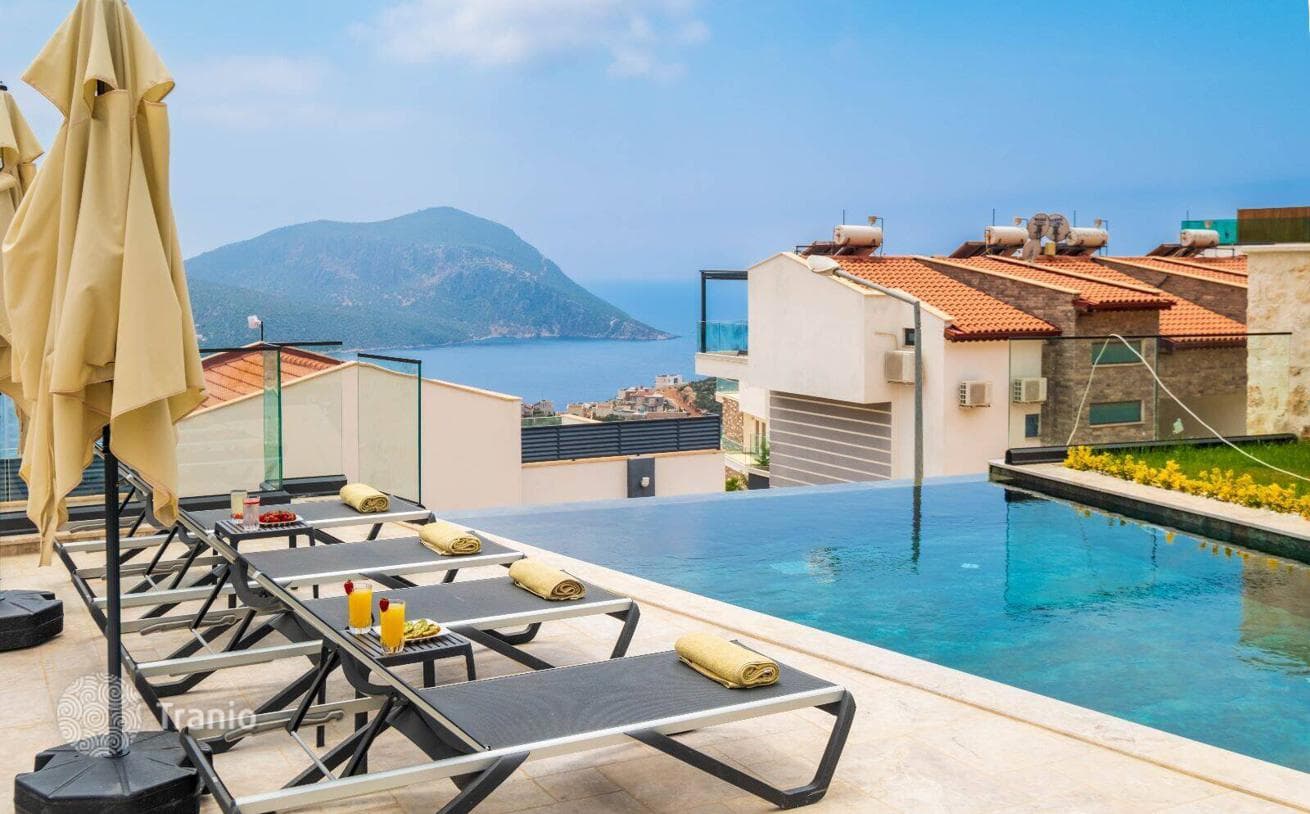 4-Bedroom Villa with Private Pool and Garden in Kalkan, Antalya, photo 5