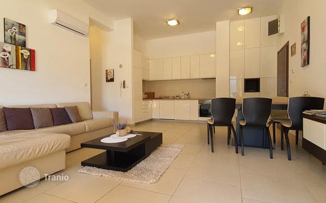2-Bedroom Furnished Apartment with Terrace in Kotor