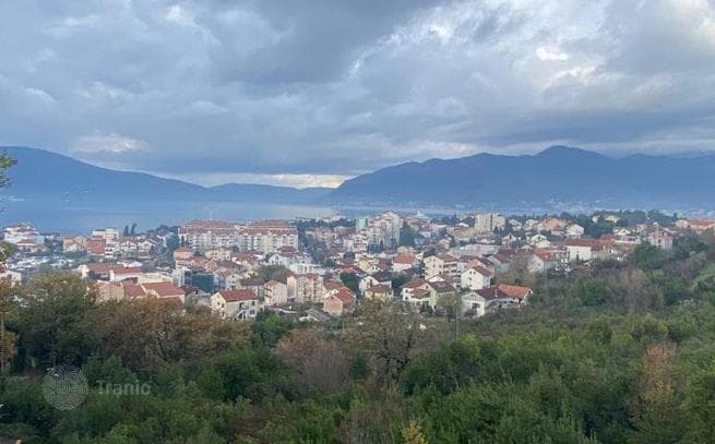 3-Bedroom Villa with Sea and Mountain Views in Tivat, photo 5