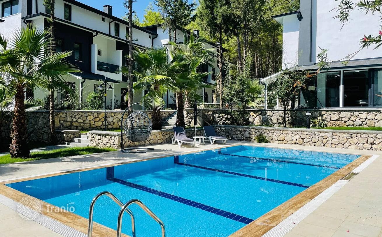 3-Bedroom House with Shared Pool in Kemer, Antalya
