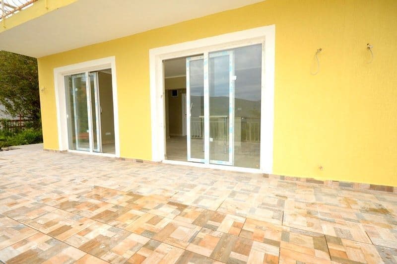 Квартира в Херцег-Нови, Черногория, 60 м², фото 3