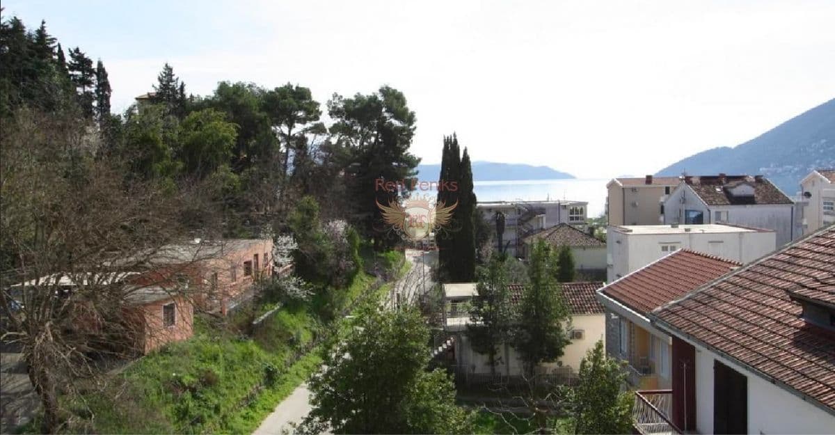 Квартира в Херцег-Нови, Черногория, 115 м², фото 2