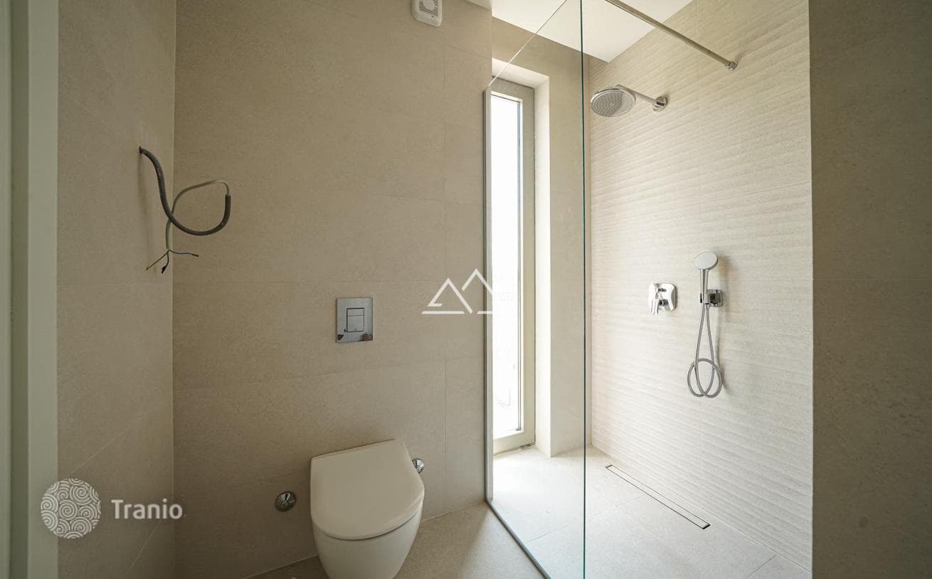 3-Bedroom Townhouse with Private Pool and Garage in Tivat, photo 3