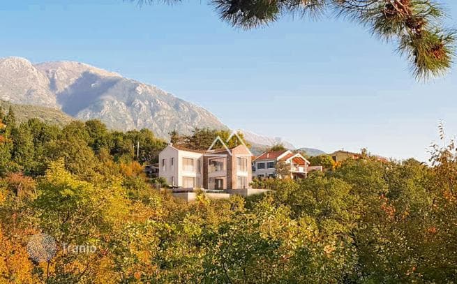 4-Bedroom Villa with Private Pool and Sea Views in Kavach, Tivat, photo 3