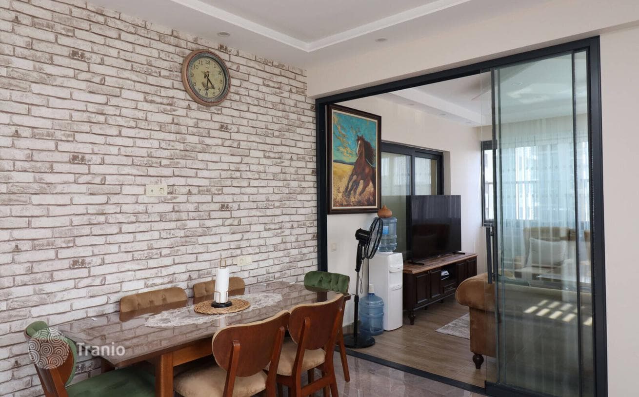 3-Bedroom Apartment with Shared Pool in Mersin Mezitli, photo 2