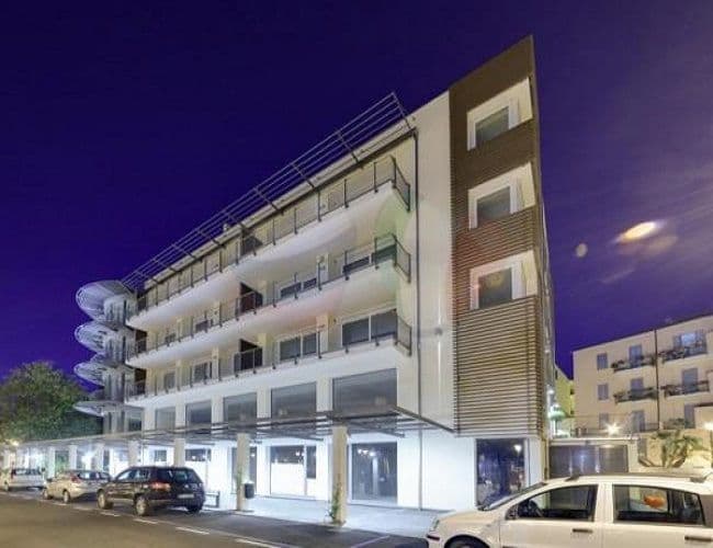 Апартаменты в Империи, Италия, 67 м²