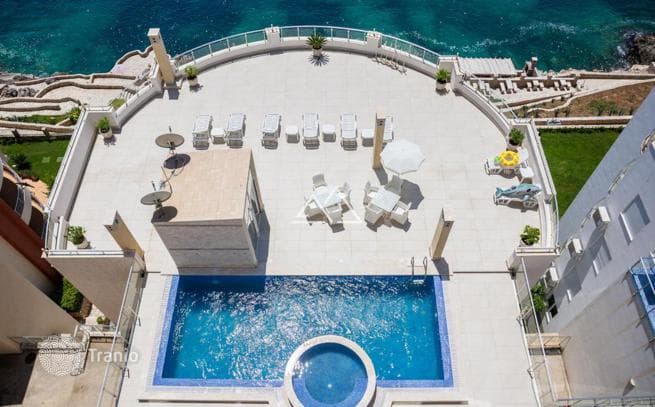 2-Bedroom Beachfront Apartment with Private Beach in Dobra Voda, photo 2