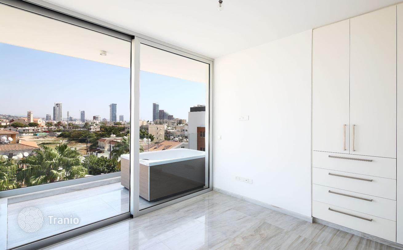 2-Bedroom Apartment in Germasogeia, Limassol, photo 5