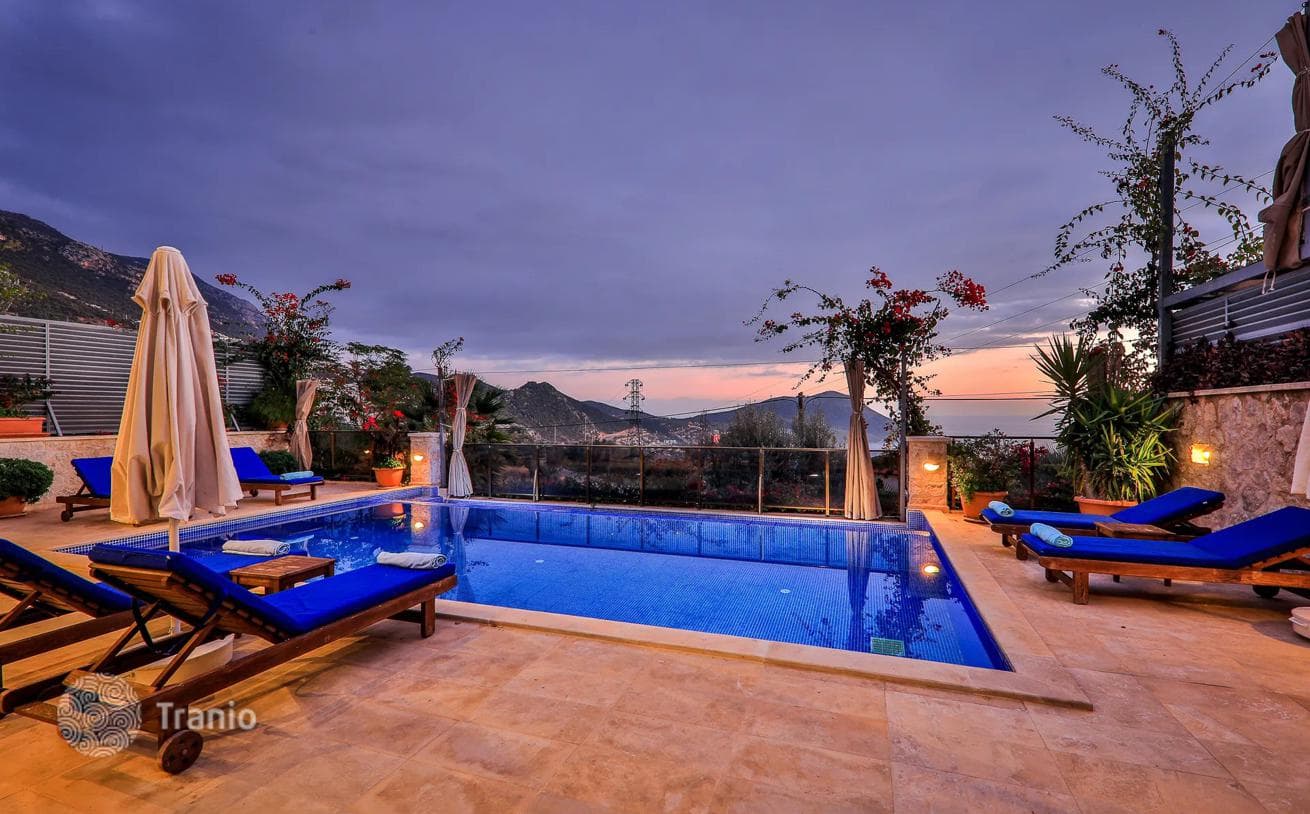 2-Bedroom Villa in Kalkan, photo 2