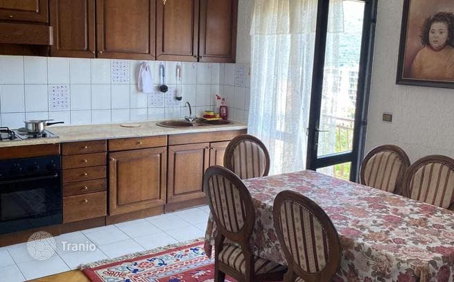 Furnished House with Garages and Garden Near the Sea in Kumbar, photo 2