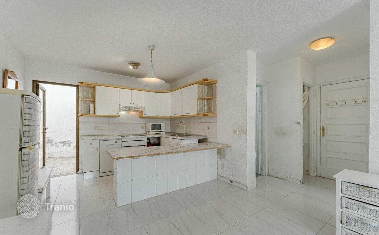 1-комнатная квартира 65 м² в Коста Адехе, Испания, фото 3