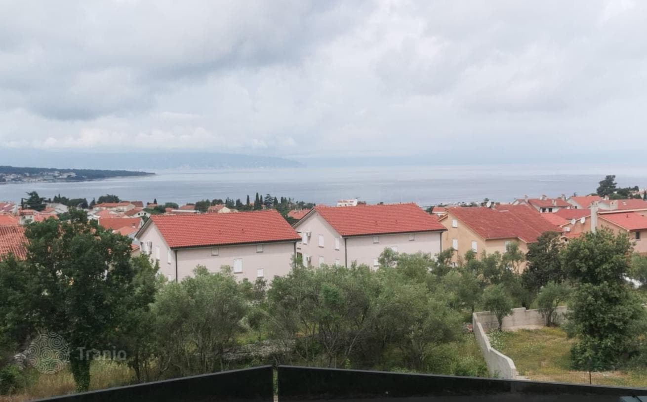 4-Bedroom Apartment in New Build in Malinska, Croatia, photo 5