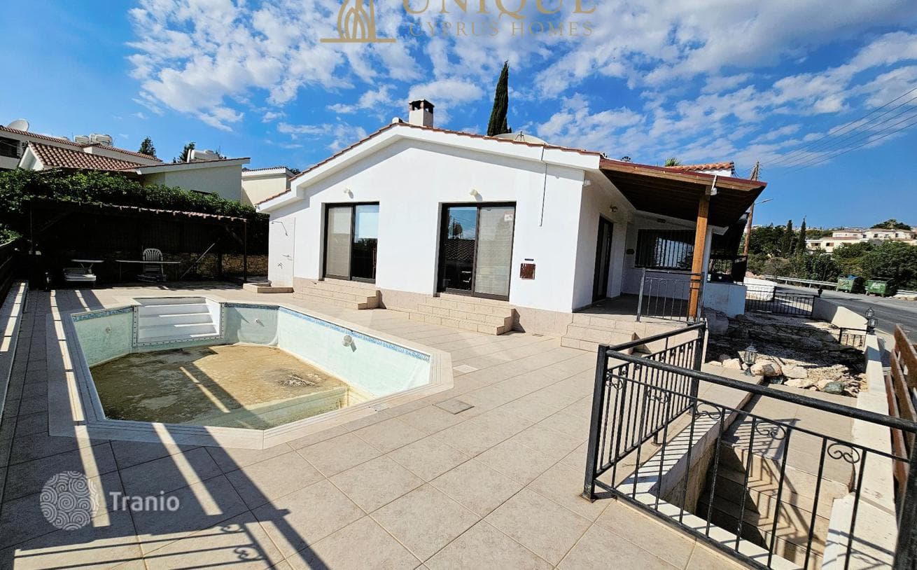 3-Bedroom House with Land in Peyia, photo 5