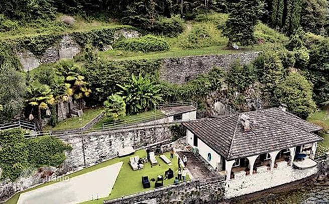 Waterfront Villa with Private Dock and Pool on Lake Como, Lombardy, photo 4
