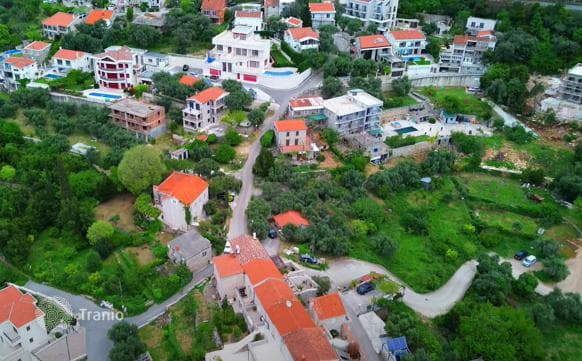 1,200 m² Land Plot 300 m from the Sea in Reževići, Budva