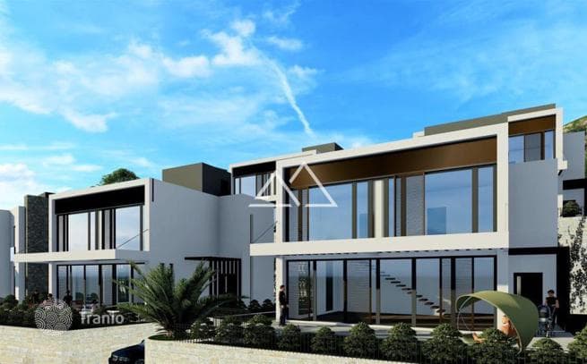 3-Bedroom Villa with Sea View in Herceg Novi, photo 2