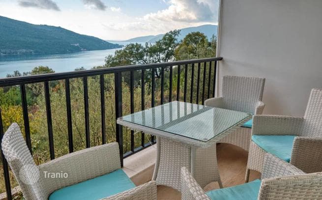 1-Bedroom Duplex with Sea View in Kumbor, Herceg Novi, photo 2