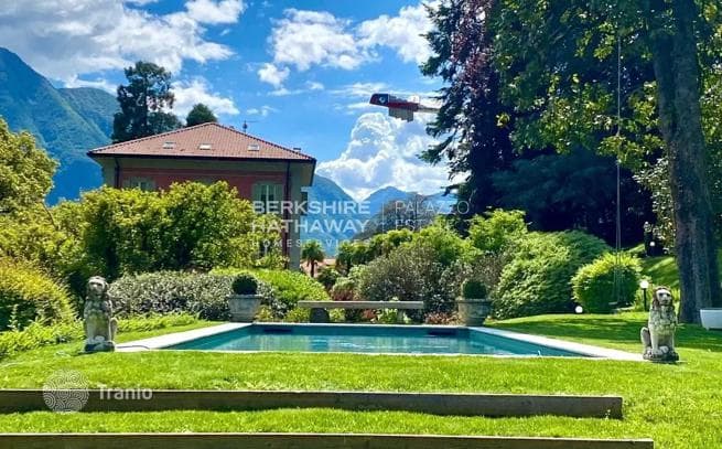 11-Bedroom Villa on Lake Como, photo 3