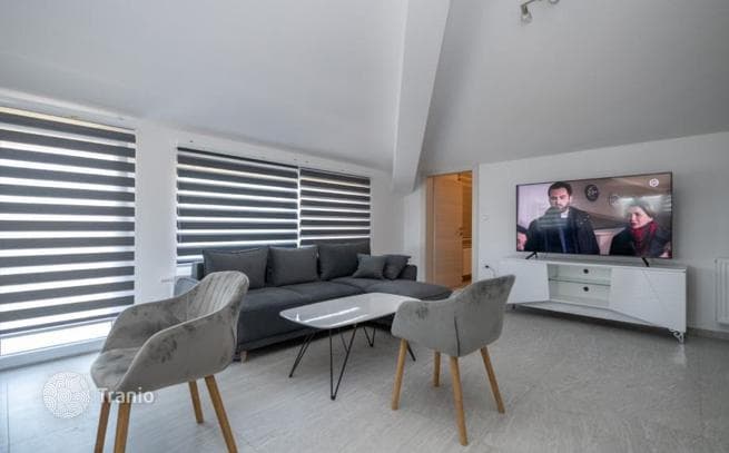 6-Bedroom Apartment in Valbandion, photo 5