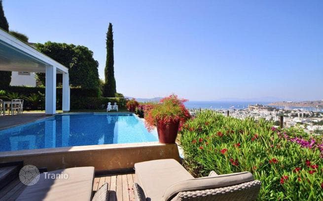 5-Bedroom Villa with Private Pool and Sea View in Bodrum