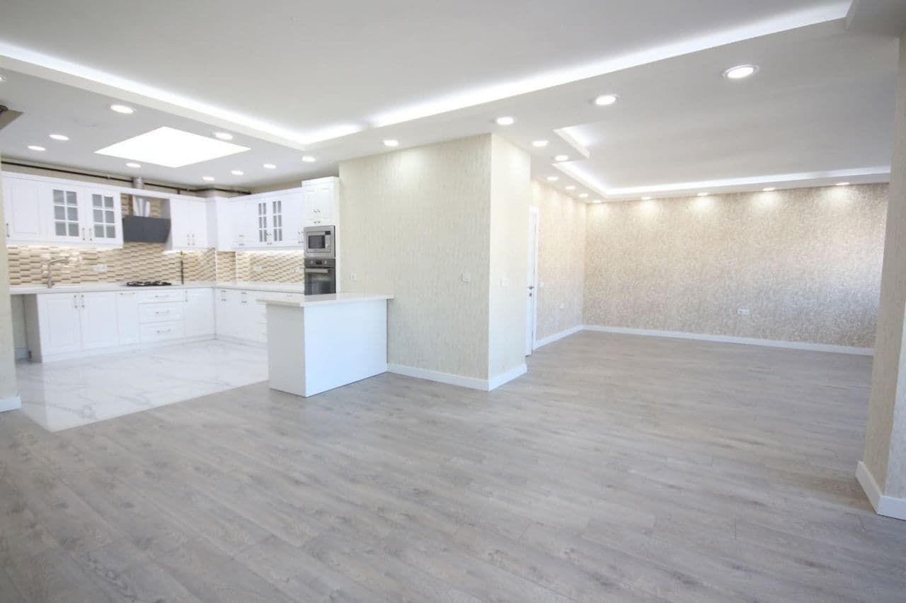 Квартира в Анталии, Турция, 250 м²