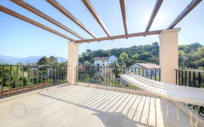 3-Bedroom Villa with Private Pool in Bijela, Tivat, photo 2