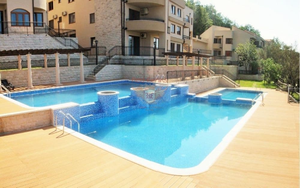 Квартира в Херцег-Нови, Черногория, 46 м², фото 2