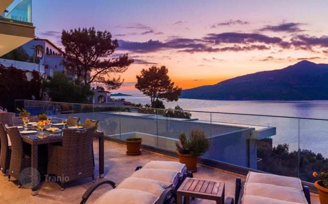3-Bedroom Villa with Sea and Mountain Views in Kas