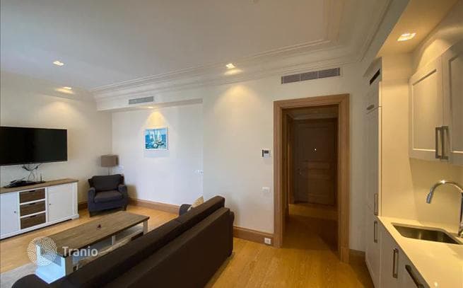 1-Bedroom Apartment with Sea View in Porto Montenegro, Tivat