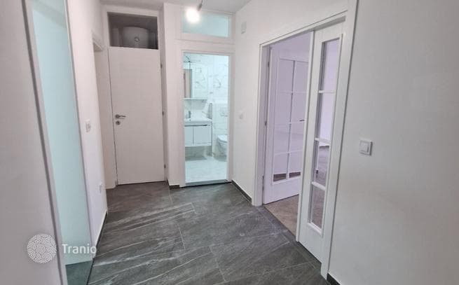 2-Bedroom Apartment with Sea View in Igalo, Montenegro, photo 5
