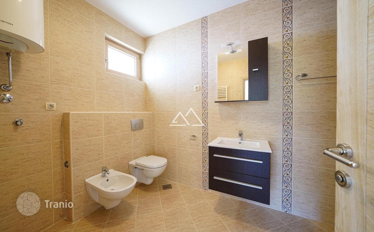 2-Bedroom Apartment with Sea View in Becici, photo 2